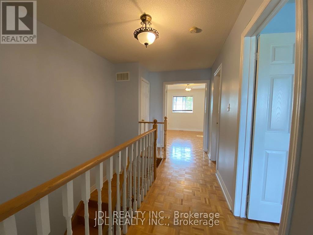 618 Leatherleaf Drive, Mississauga, Ontario  L4Z 3Z1 - Photo 12 - W12600008