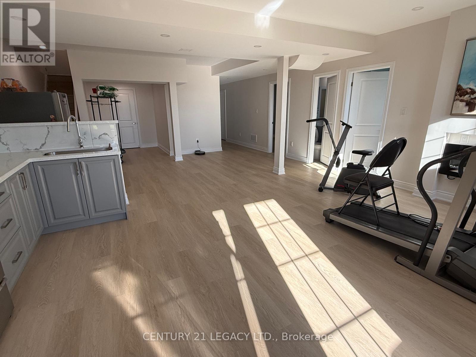 38 Lost Canyon Way E, Brampton, Ontario  L6X 3A6 - Photo 3 - W12600012