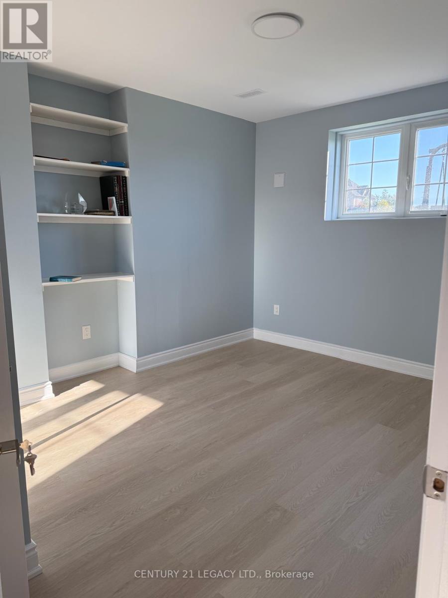 38 Lost Canyon Way E, Brampton, Ontario  L6X 3A6 - Photo 4 - W12600012