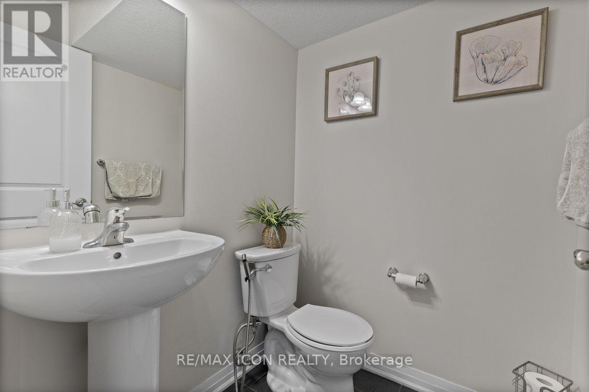 21d - 1989 Ottawa Street S, Kitchener, Ontario  N2E 0G7 - Photo 8 - X12600006