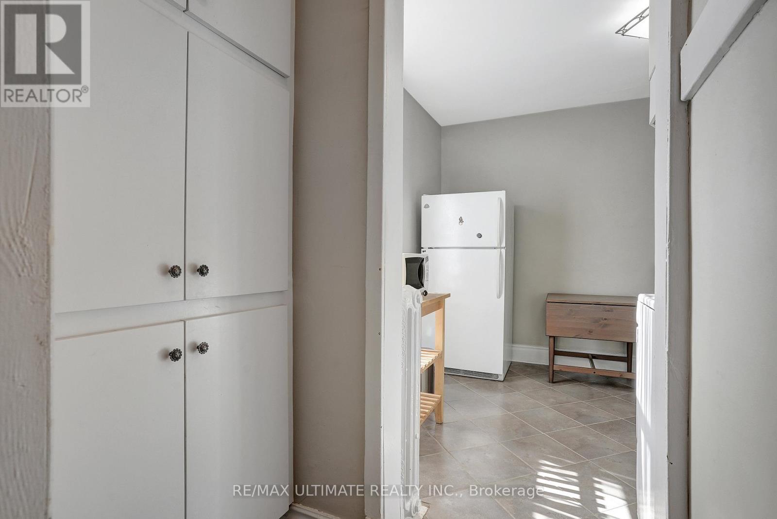 2 - 67 Moore Avenue, Kitchener, Ontario  N2H 3S2 - Photo 11 - X12600014