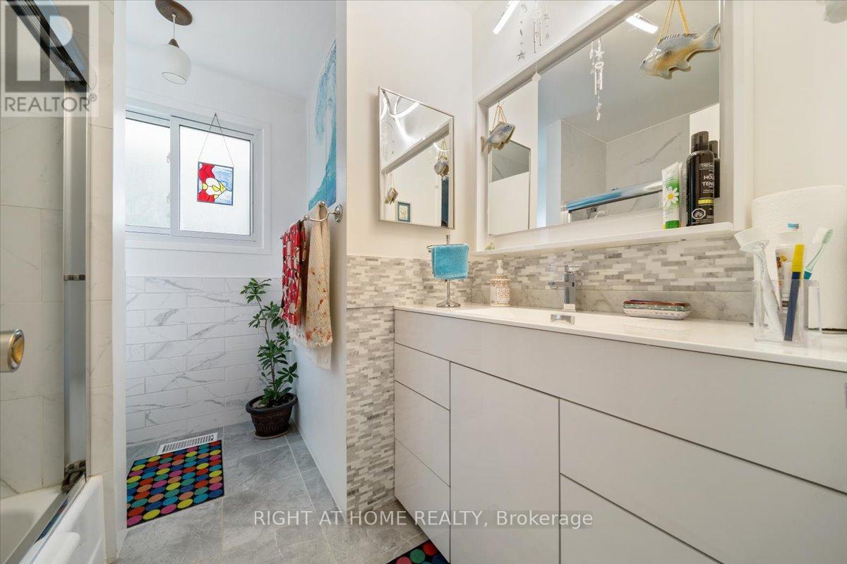 1 Harrogate Place, Ottawa, Ontario  K2H 5L6 - Photo 6 - X12600030