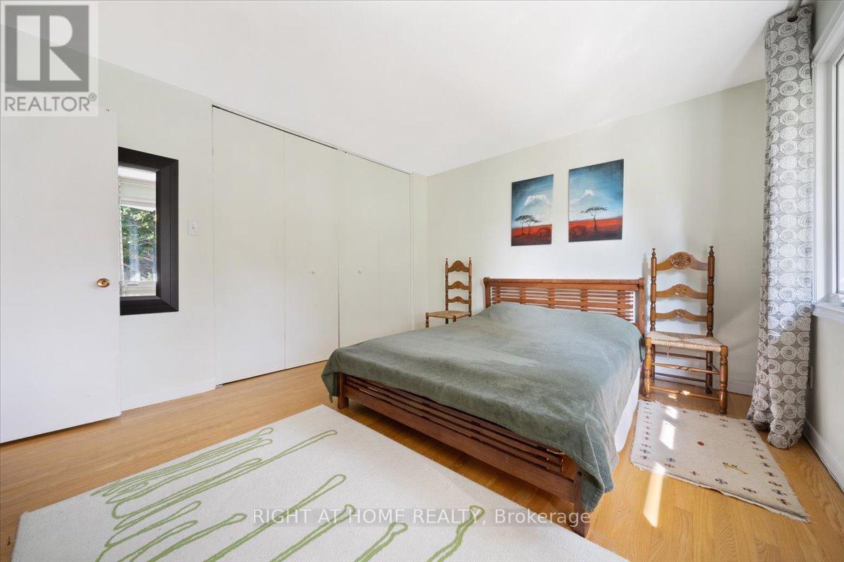 1 Harrogate Place, Ottawa, Ontario  K2H 5L6 - Photo 9 - X12600030