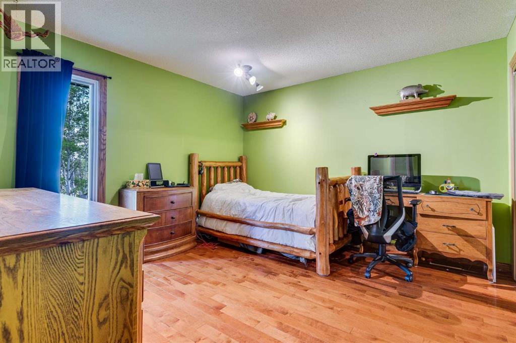 24157 Meadow Drive, Rural Rocky View County, Alberta  T3R 1A8 - Photo 24 - A2268236