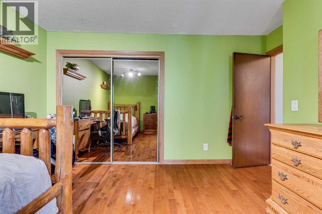 24157 Meadow Drive, Rural Rocky View County, Alberta  T3R 1A8 - Photo 25 - A2268236