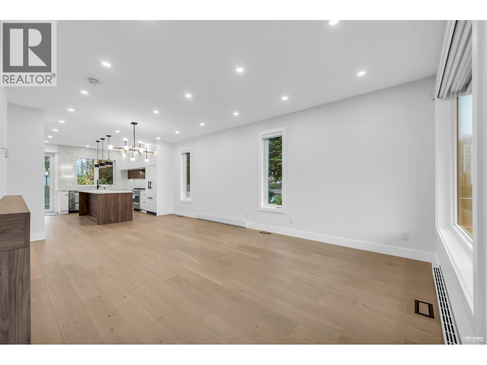 101 706 Smith Avenue, Coquitlam, British Columbia  V3J 2W7 - Photo 11 - R3071787