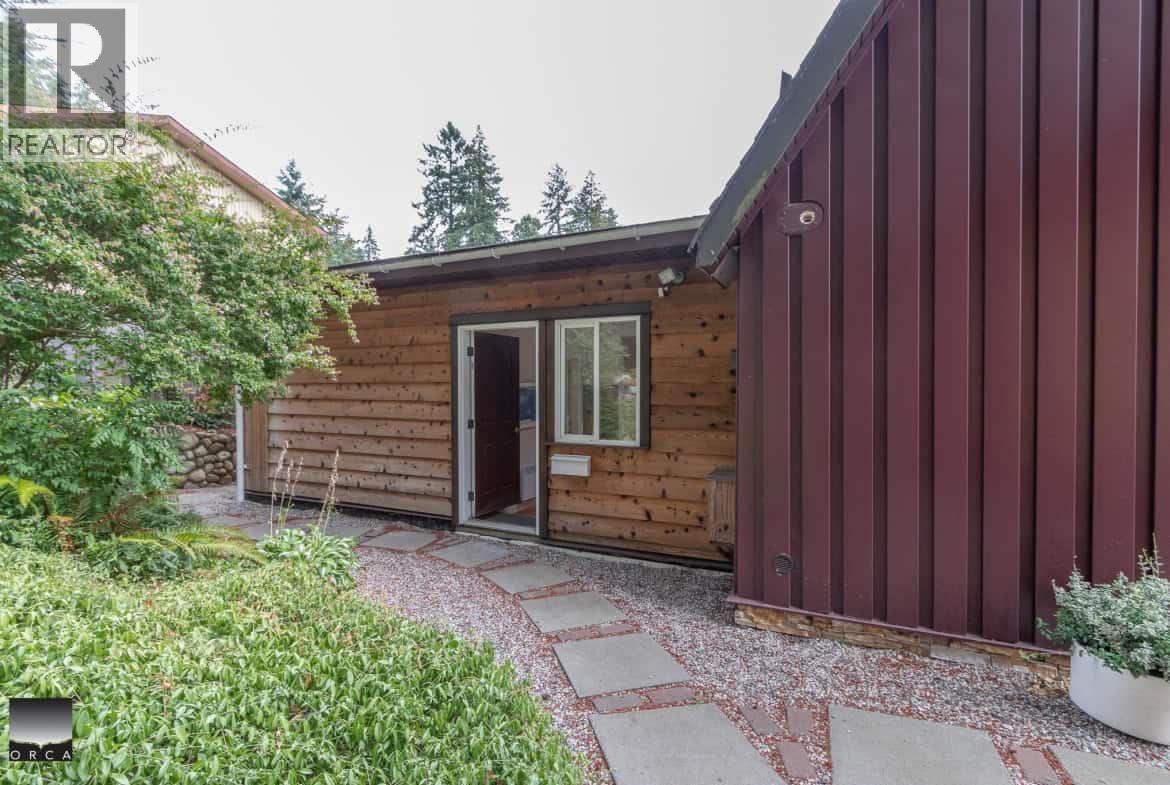 2752 Byron Road, North Vancouver, British Columbia V7H 1M2 - Photo 9 - R3067351