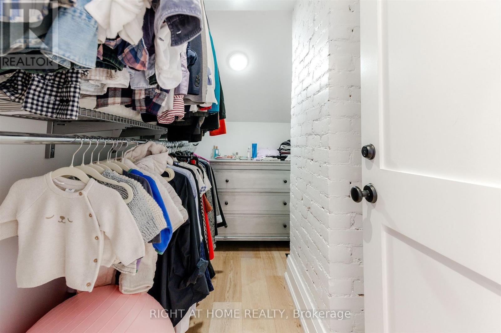 2nd And 3rd Floor - 65 Rusholme Park Crescent, Toronto (Little Portugal), Ontario  M6J 2E1 - Photo 15 - C12600056