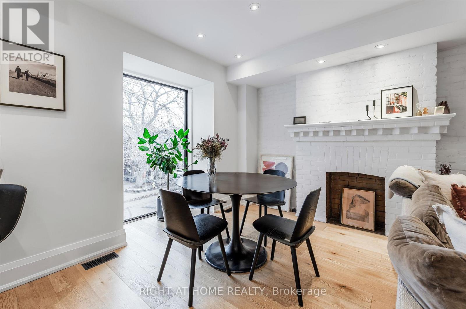 2nd And 3rd Floor - 65 Rusholme Park Crescent, Toronto (Little Portugal), Ontario  M6J 2E1 - Photo 5 - C12600056