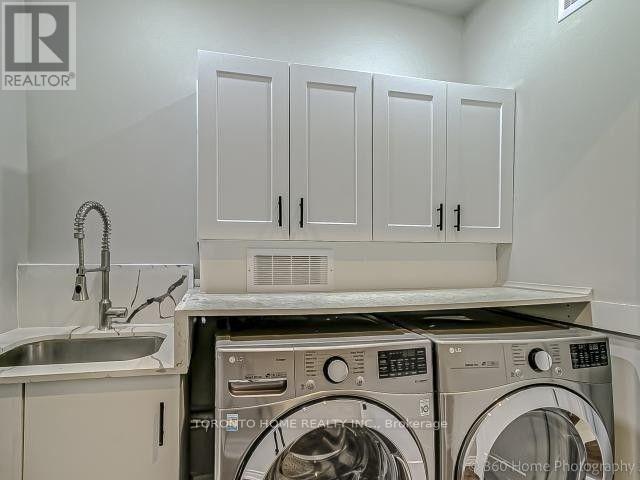 64 Fairside Avenue, Toronto, Ontario  M4C 3H2 - Photo 9 - E12600032