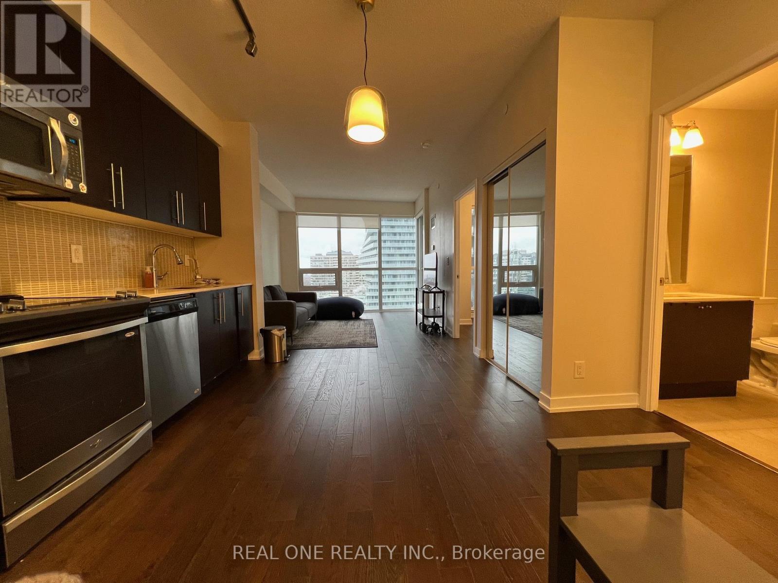 1410 - 510 Curran Place, Mississauga, Ontario  L5B 0J8 - Photo 2 - W12600034