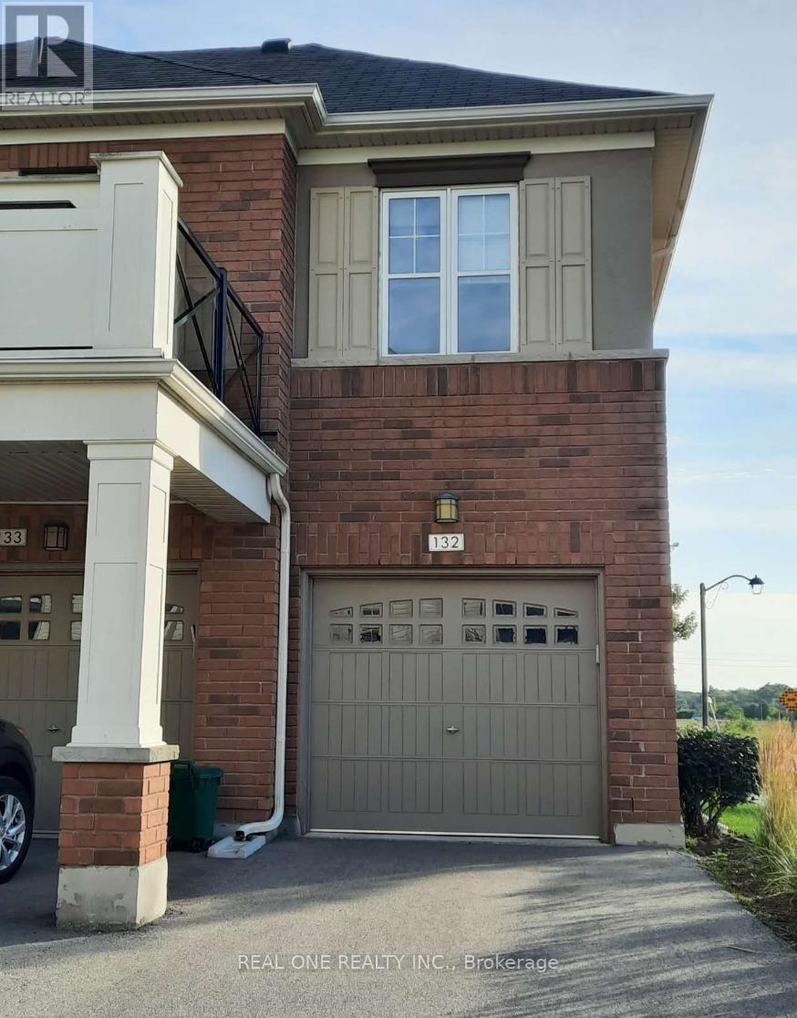 301 - 275 Littlewood Drive, Oakville, Ontario  L6H 0K5 - Photo 10 - W12600066