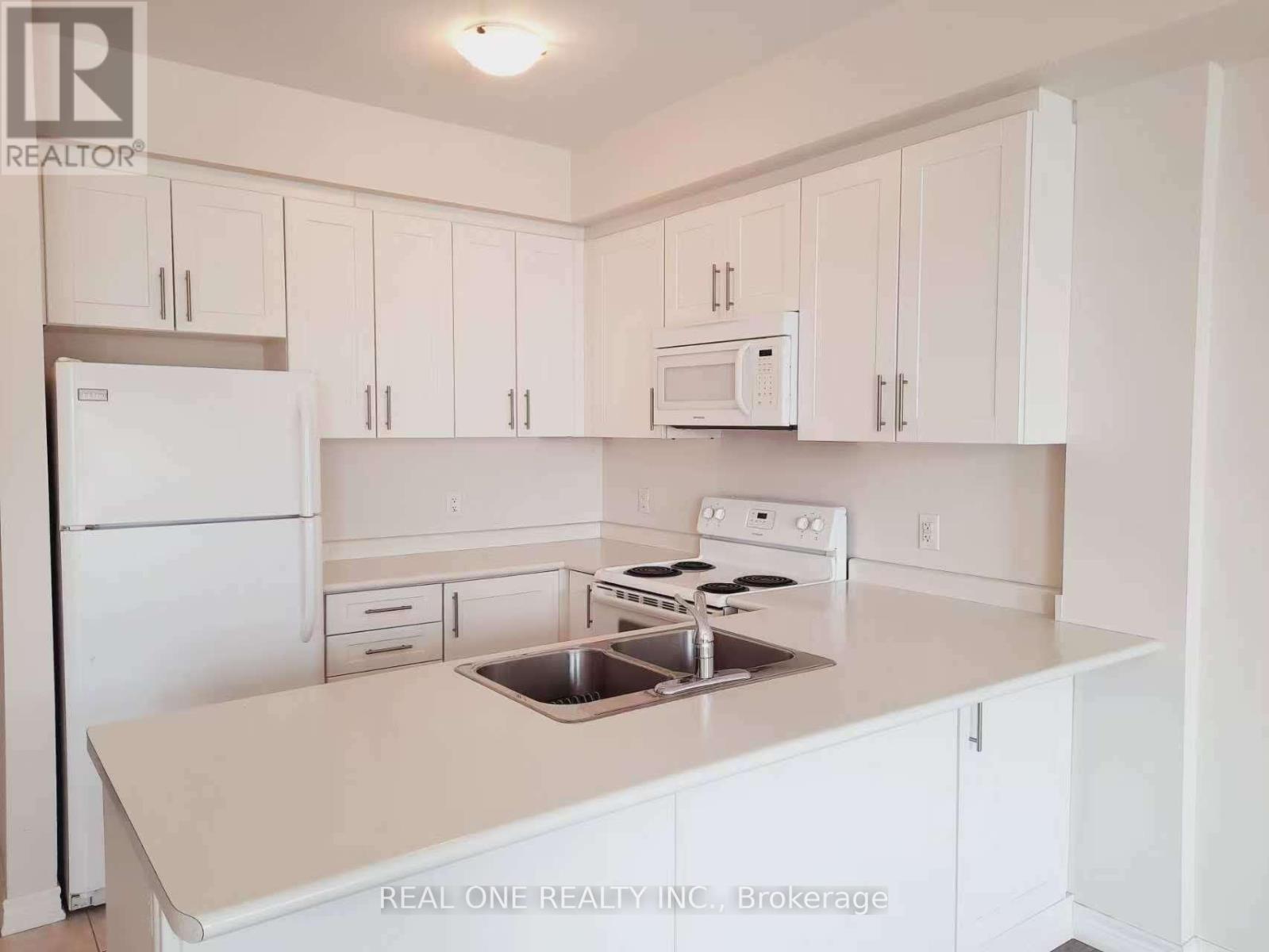 301 - 275 Littlewood Drive, Oakville, Ontario  L6H 0K5 - Photo 5 - W12600066