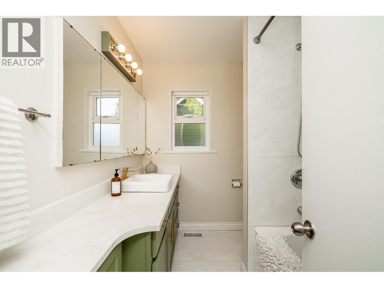 1648 Scarborough Crescent, Port Coquitlam, British Columbia  V3C 2R1 - Photo 15 - R3072032