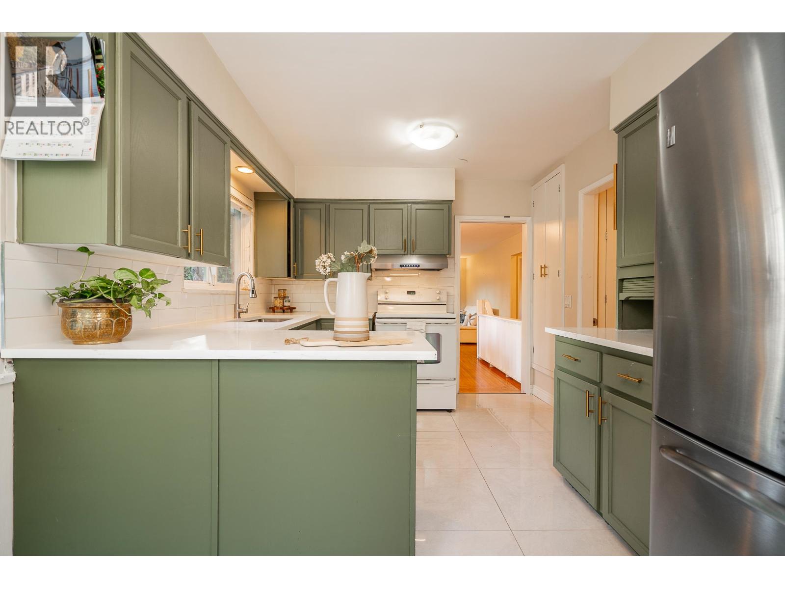 1648 Scarborough Crescent, Port Coquitlam, British Columbia  V3C 2R1 - Photo 10 - R3072032