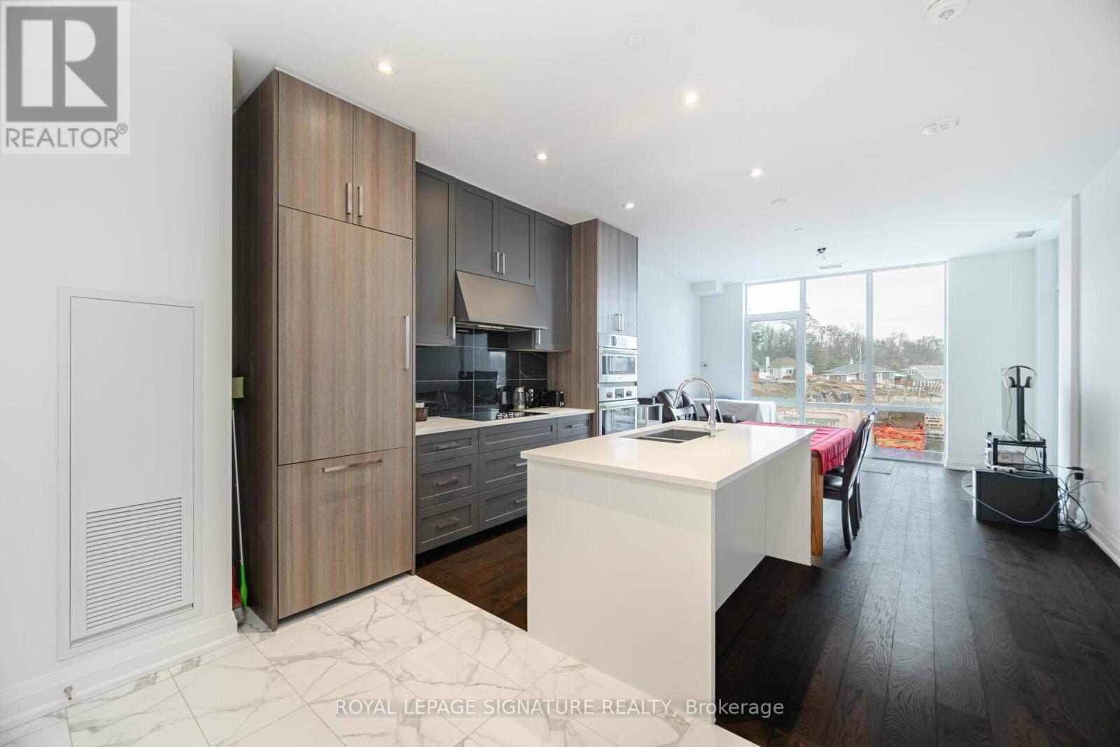 203 - 42 Mill Street, Halton Hills, Ontario  L7G 2H7 - Photo 7 - W12599836