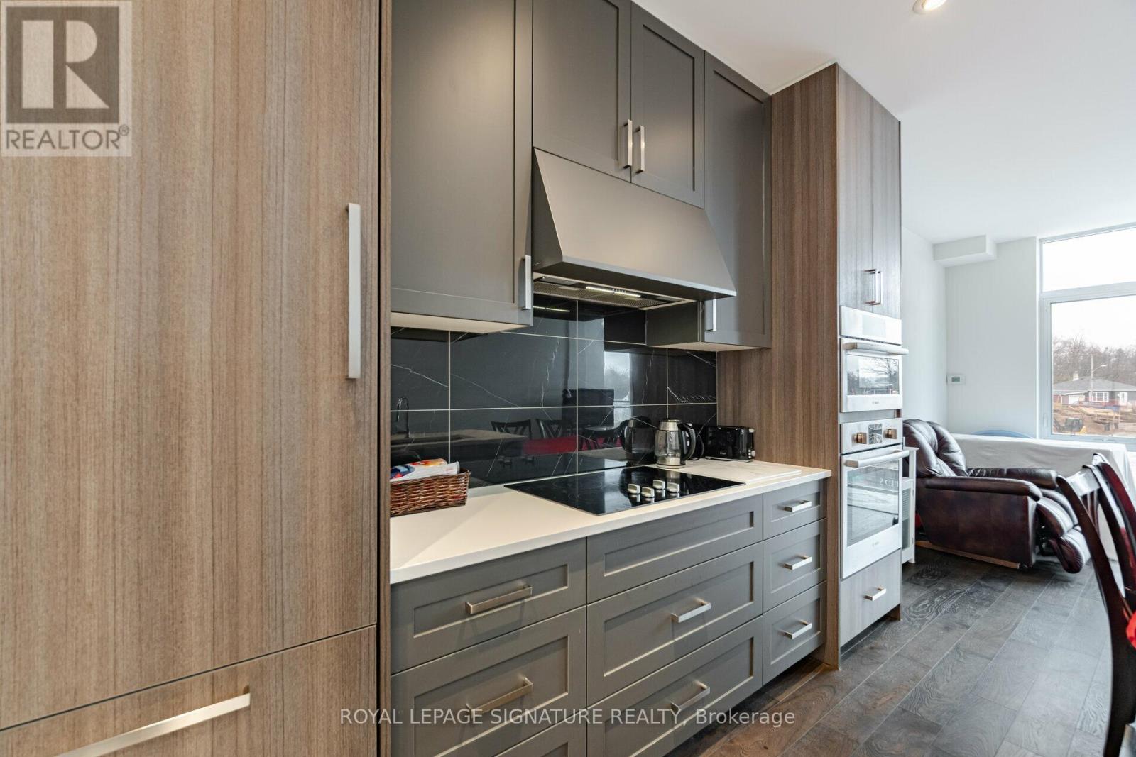 203 - 42 Mill Street, Halton Hills, Ontario  L7G 2H7 - Photo 9 - W12599836