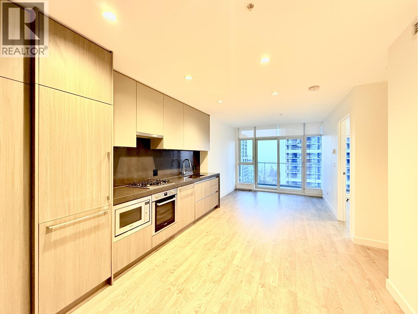 1505 6080 MCKAY AVENUE, Burnaby, British Columbia