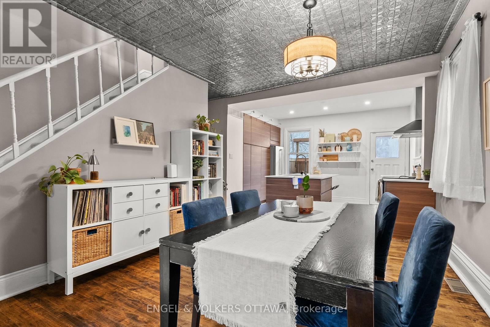 421 Arlington Avenue, Ottawa, Ontario K1R 6Z7 - Photo 11 - X12600072