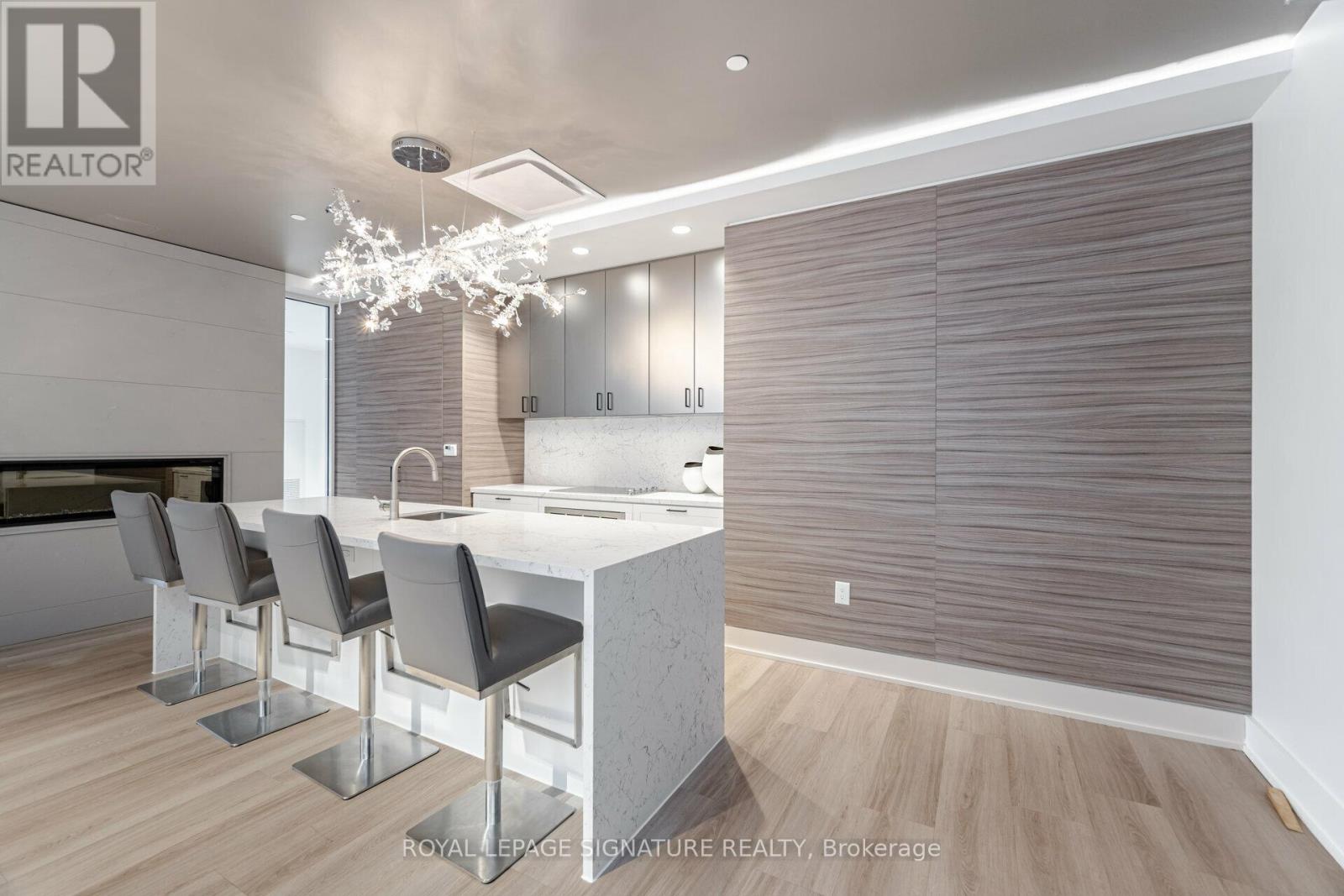 203 - 42 Mill Street, Halton Hills, Ontario  L7G 2H7 - Photo 26 - W12599836