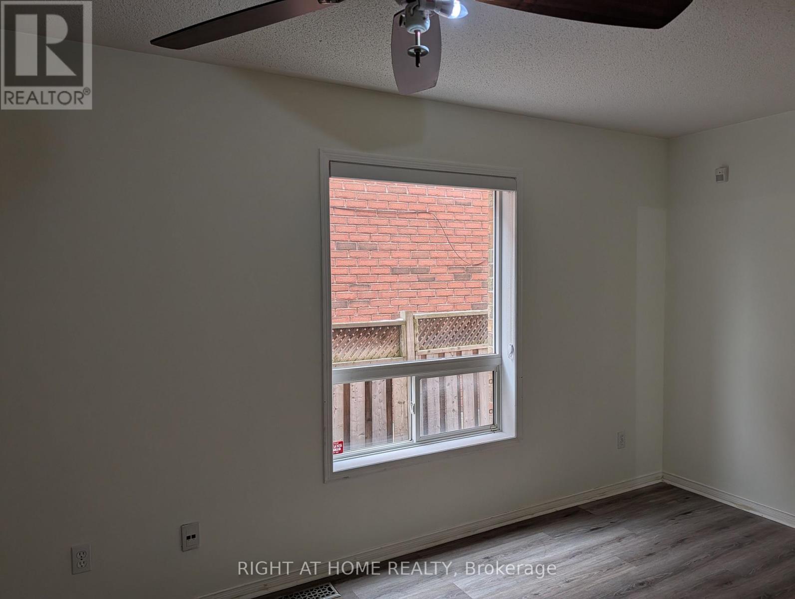 Main Floor - 5864 Delle Donne Drive, Mississauga, Ontario  L5M 7A3 - Photo 4 - W12525620