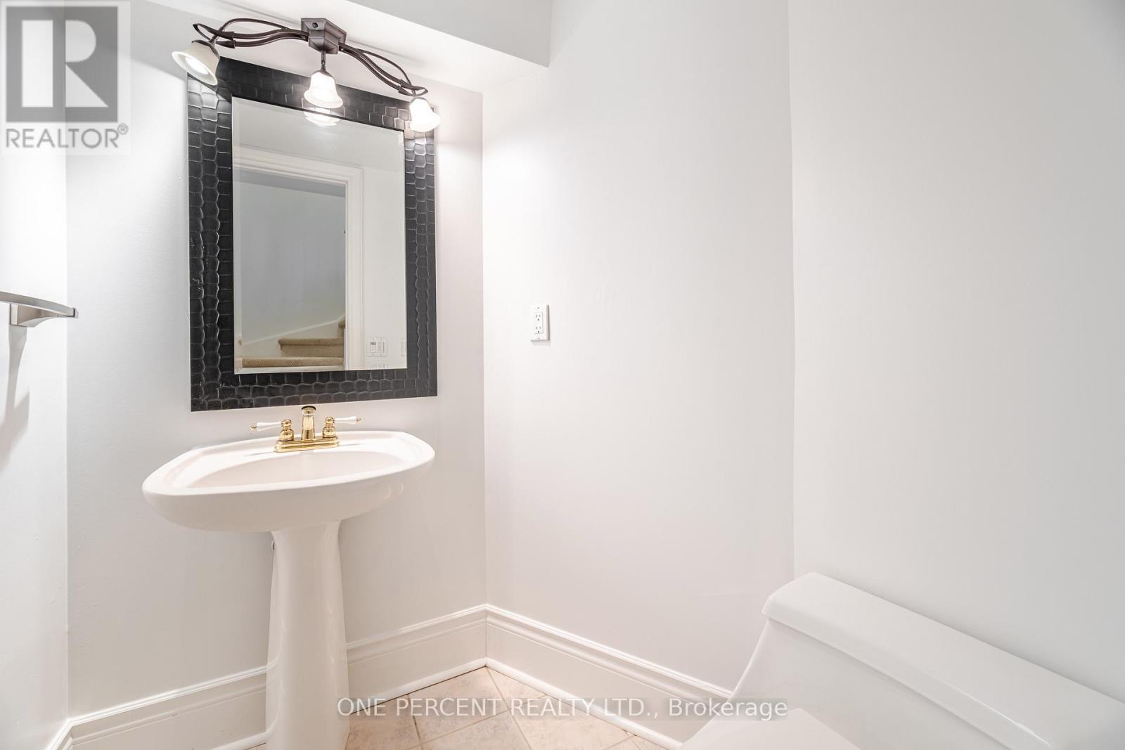 25 - 8038 Yonge Street, Vaughan, Ontario L4J 1W3 - Photo 24 - N12600098