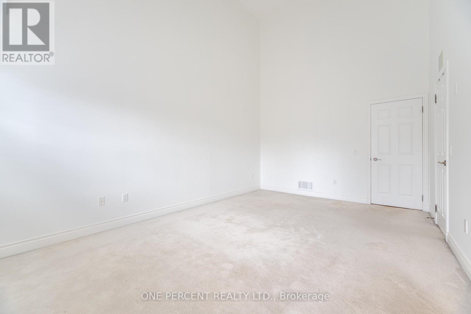 25 - 8038 Yonge Street, Vaughan, Ontario L4J 1W3 - Photo 29 - N12600098