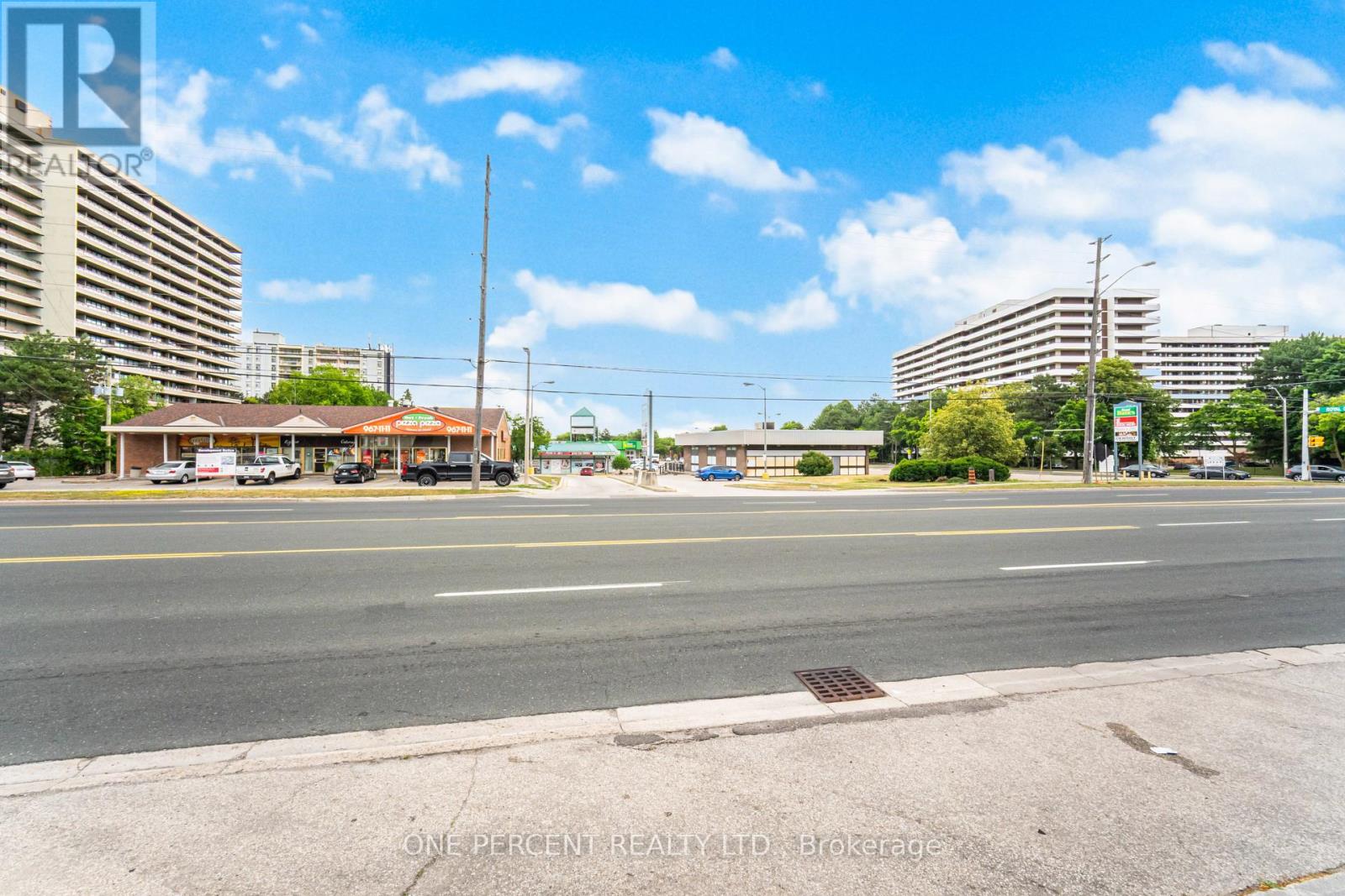 25 - 8038 Yonge Street, Vaughan, Ontario L4J 1W3 - Photo 49 - N12600098