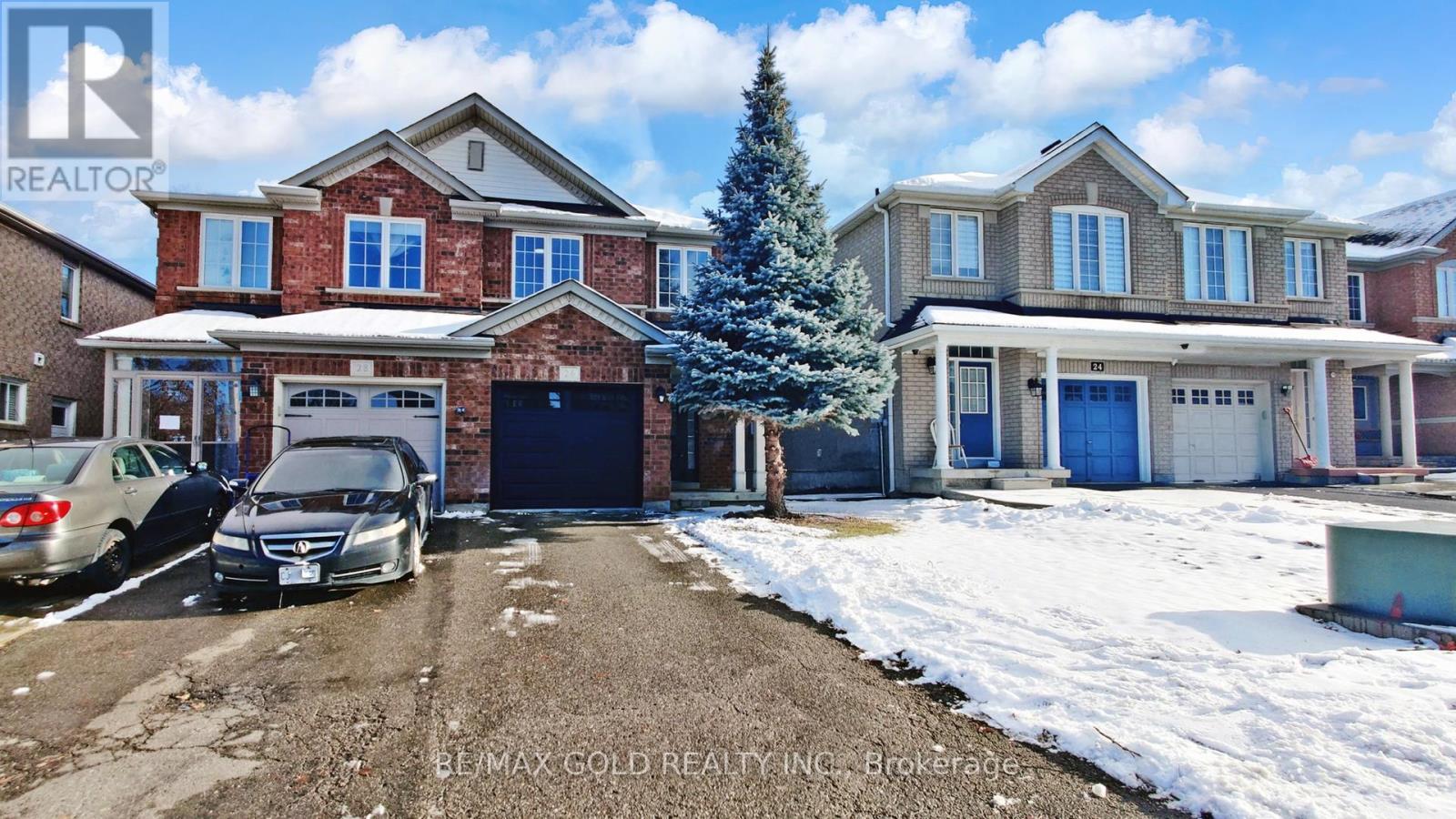 26 Applegrove Court, Brampton, Ontario L6R 2Y8 - Photo 2 - W12600070