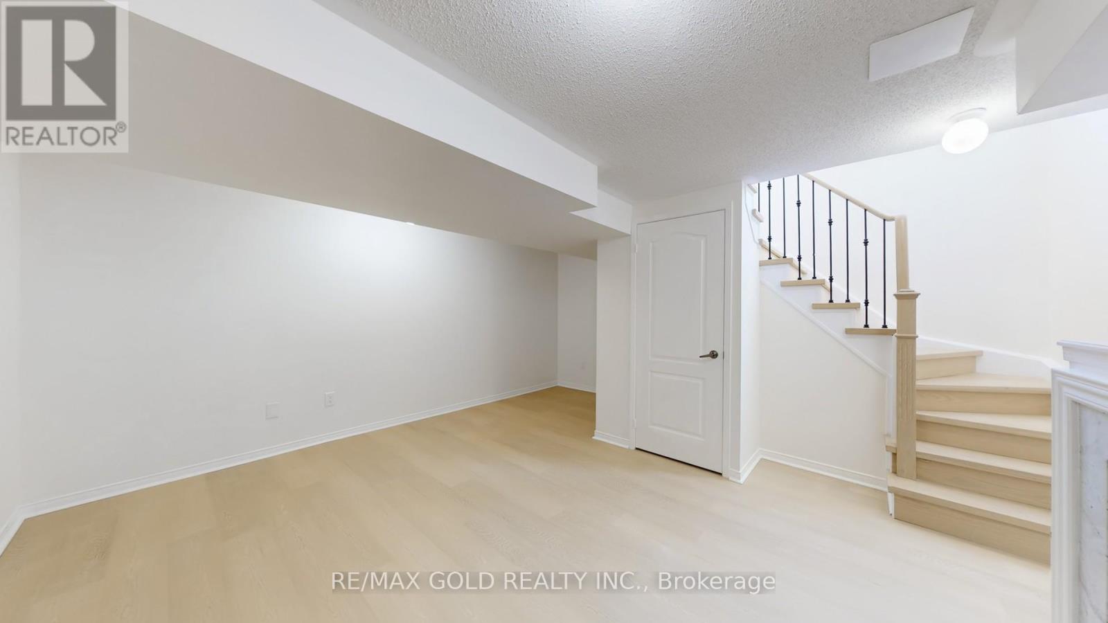 26 Applegrove Court, Brampton, Ontario L6R 2Y8 - Photo 30 - W12600070