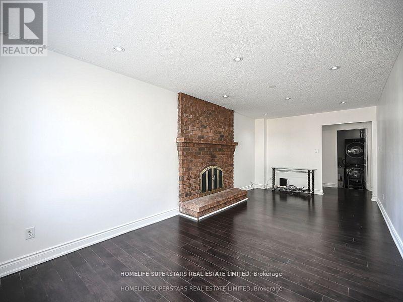 20 Bexley Court, Brampton, Ontario L6W 4B2 - Photo 12 - W12600078