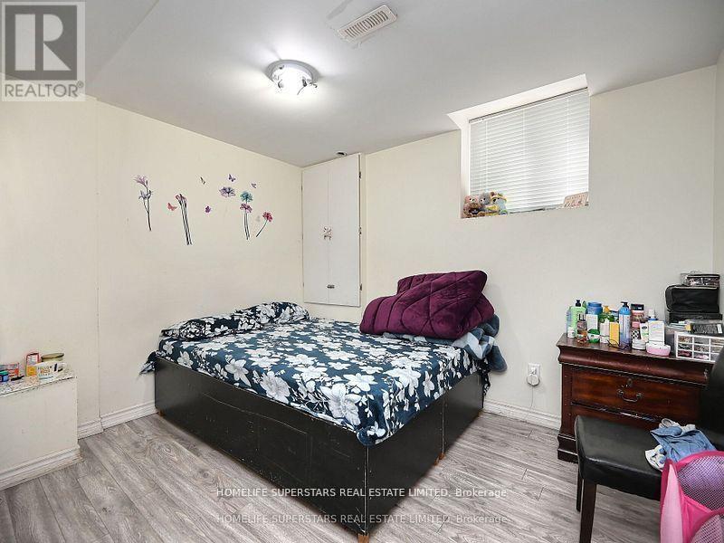 20 Bexley Court, Brampton, Ontario L6W 4B2 - Photo 38 - W12600078