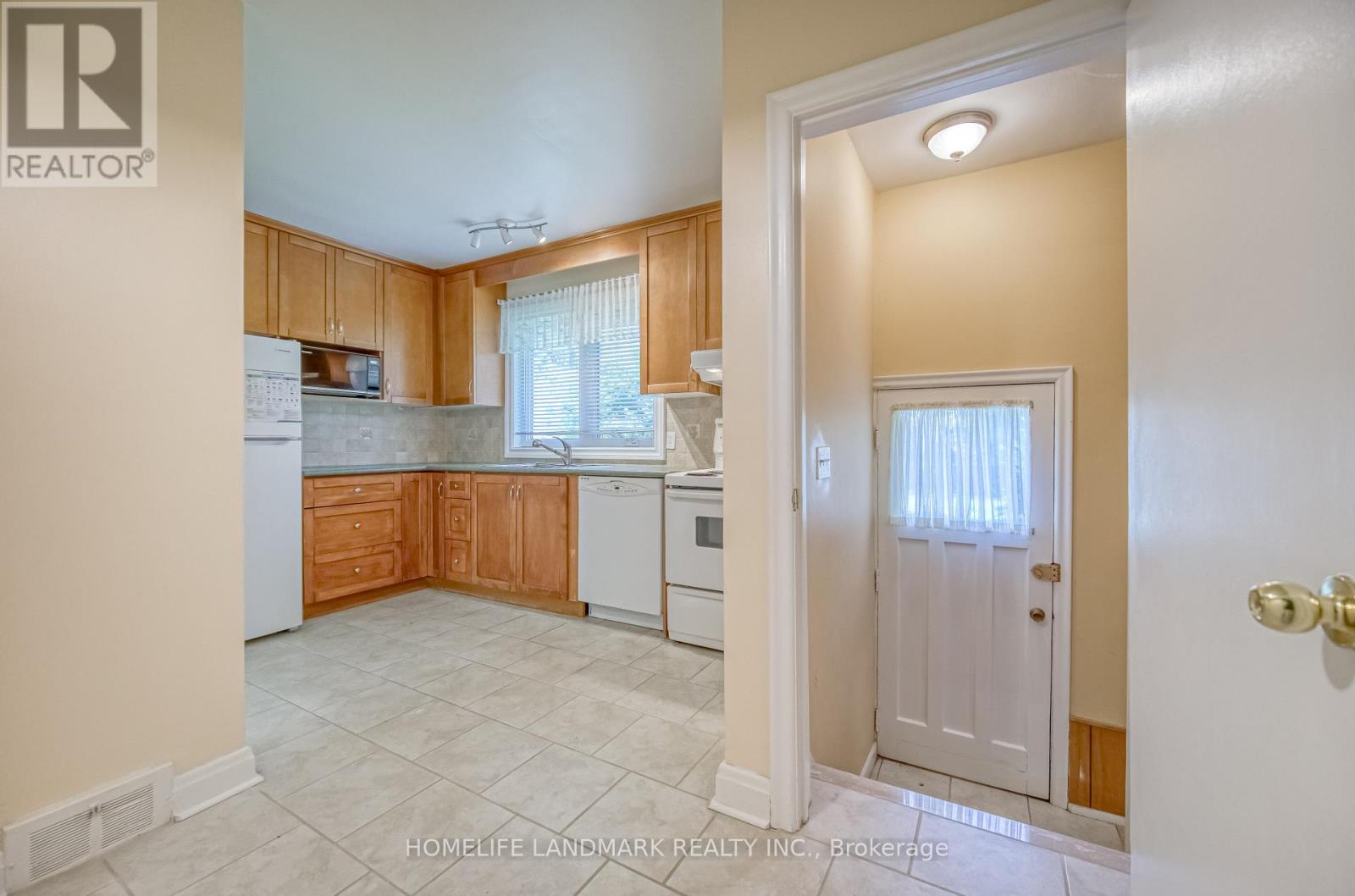 425 Maple Grove Drive, Oakville, Ontario  L6J 4V8 - Photo 11 - W12600084