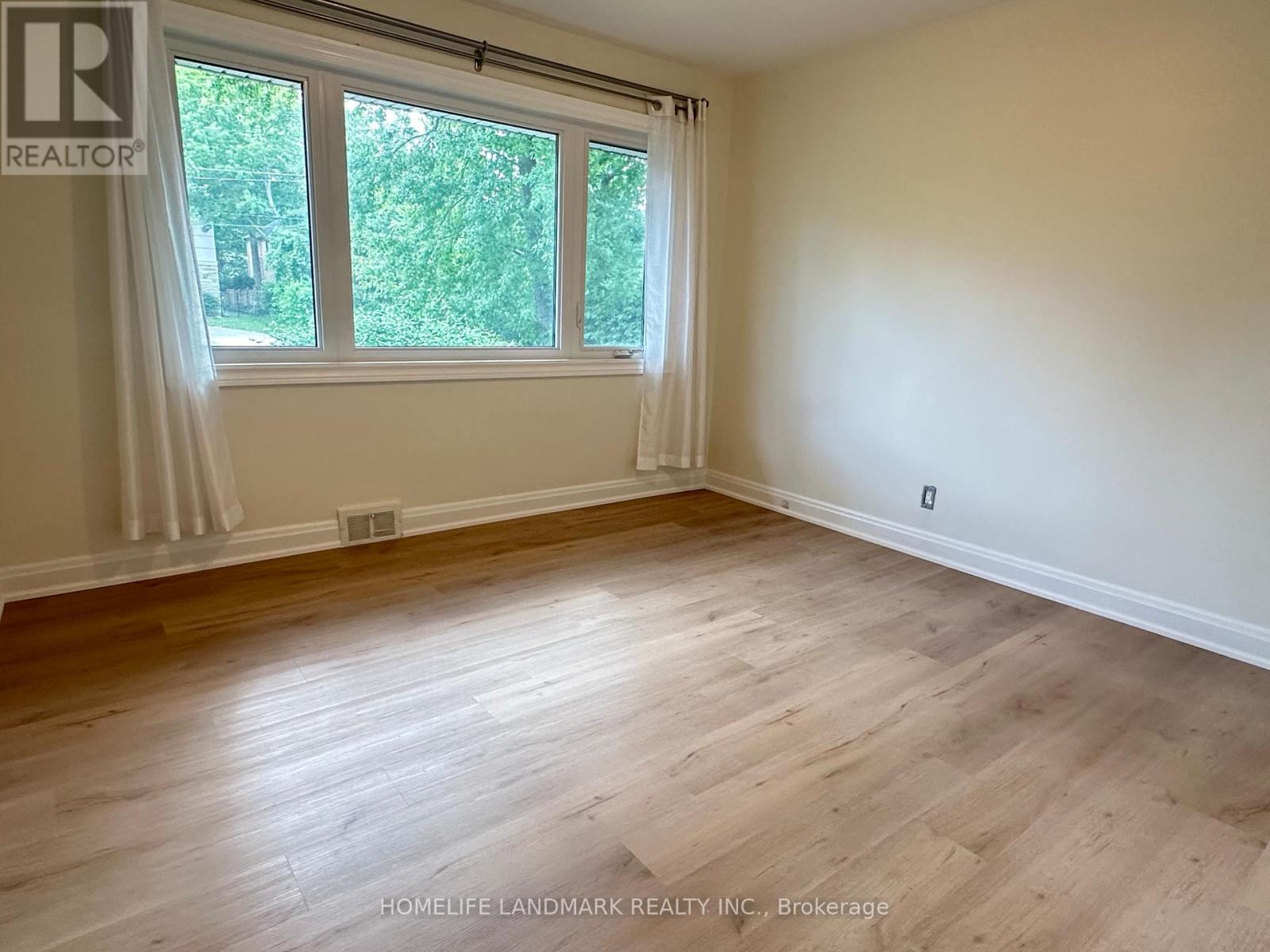 425 Maple Grove Drive, Oakville, Ontario  L6J 4V8 - Photo 14 - W12600084