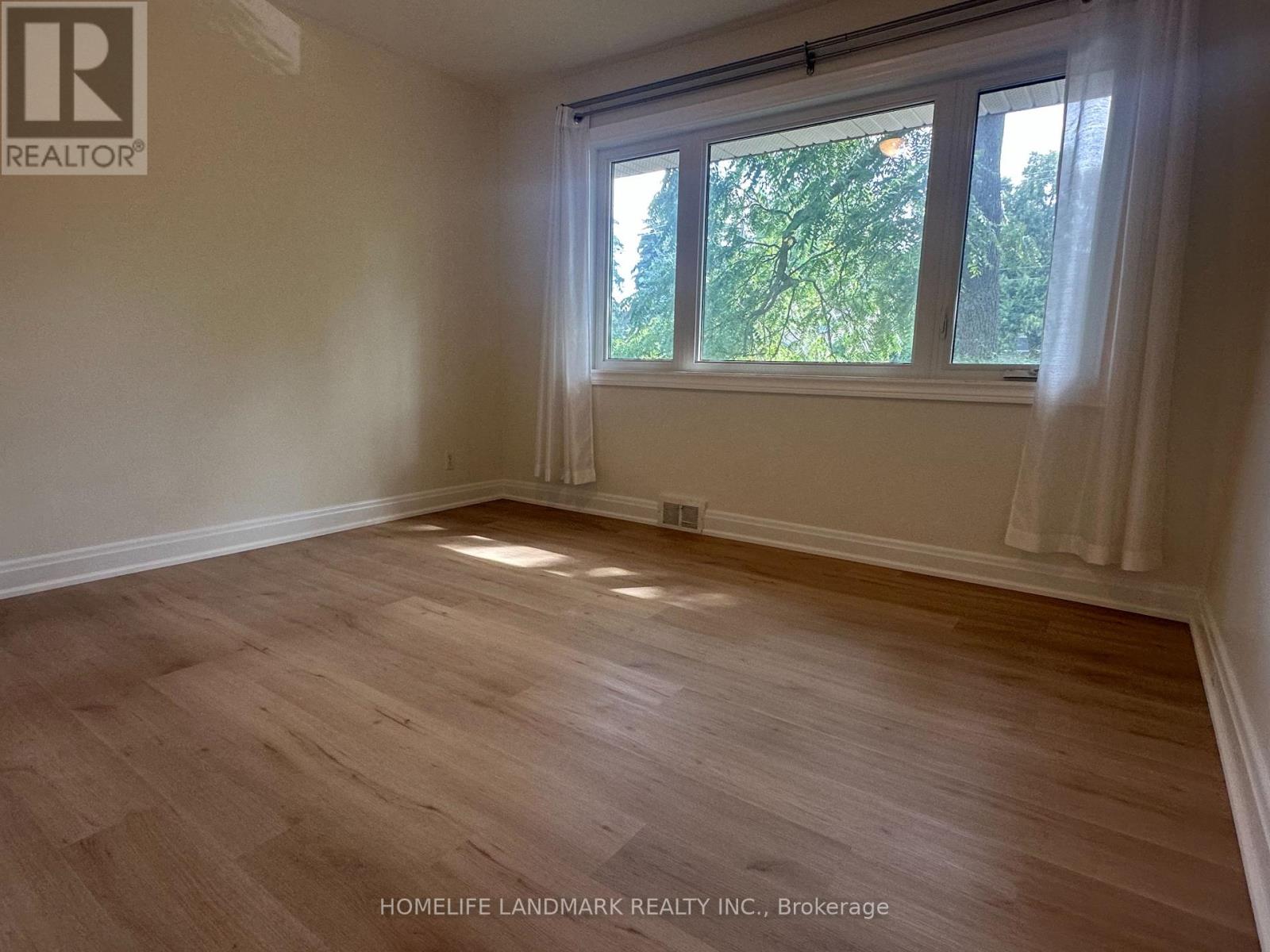 425 Maple Grove Drive, Oakville, Ontario  L6J 4V8 - Photo 15 - W12600084