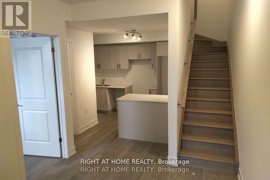 151 - 1075 Douglas Mccurdy Comm Court, Mississauga, Ontario  L5G 0C6 - Photo 3 - W12600122