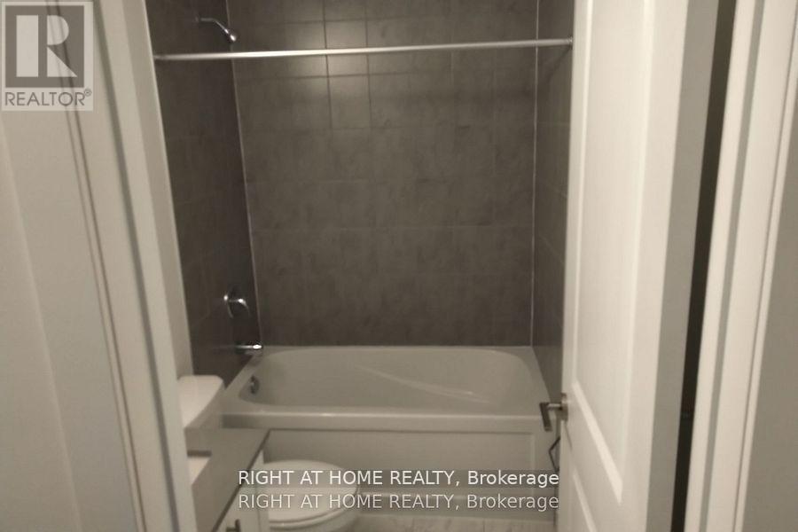 151 - 1075 Douglas Mccurdy Comm Court, Mississauga, Ontario  L5G 0C6 - Photo 8 - W12600122