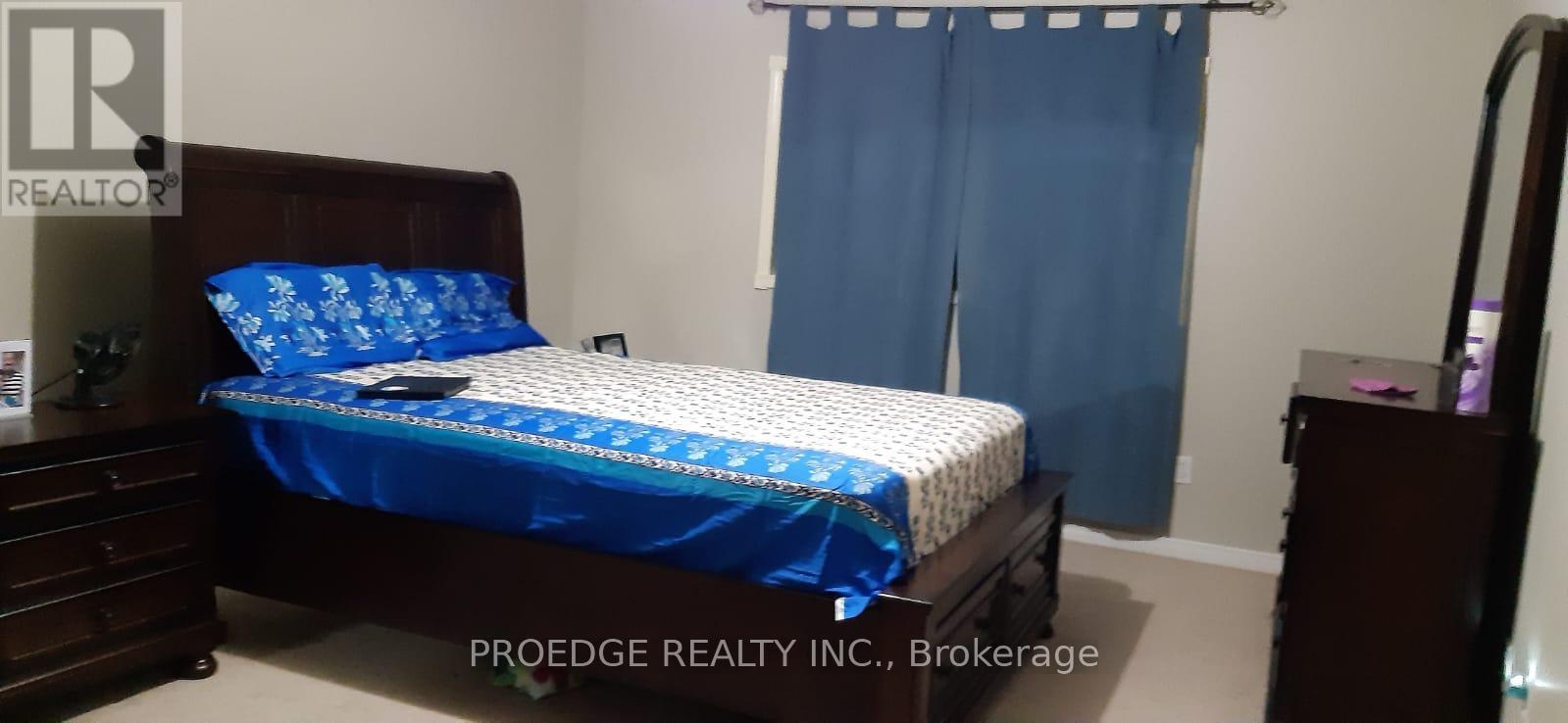 75 Monaco Court, Brampton, Ontario  L7A 1X5 - Photo 8 - W12600124