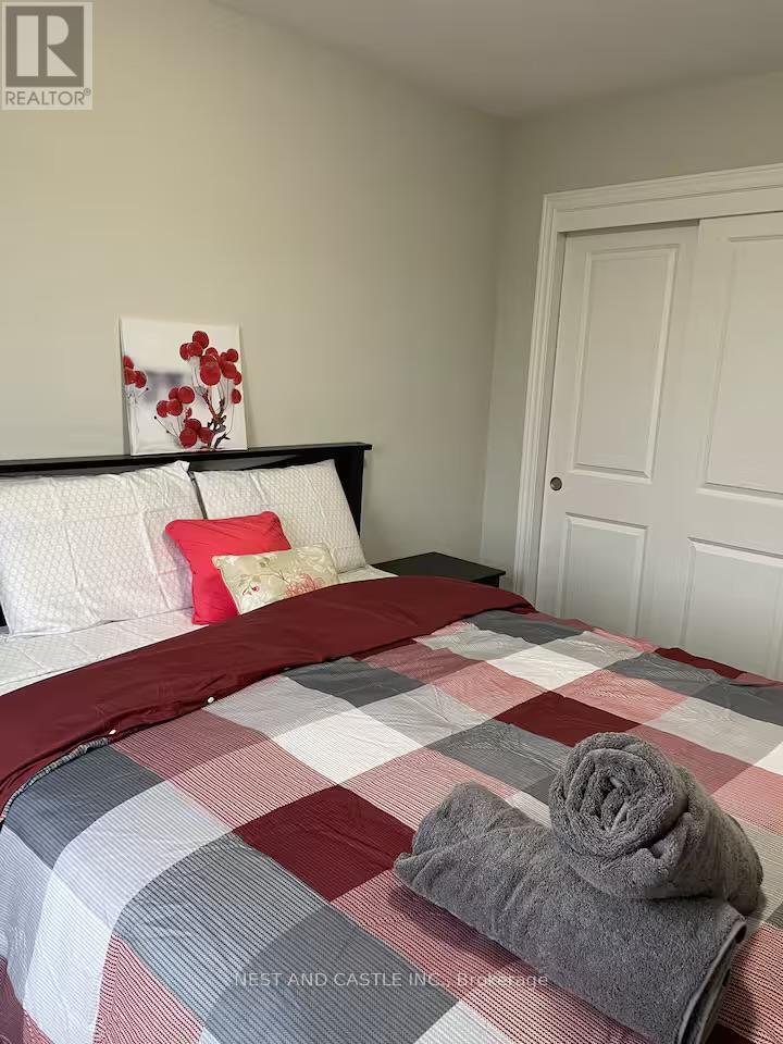 53 Pelican Lane, Hamilton, Ontario  L8K 0A4 - Photo 14 - X12600088