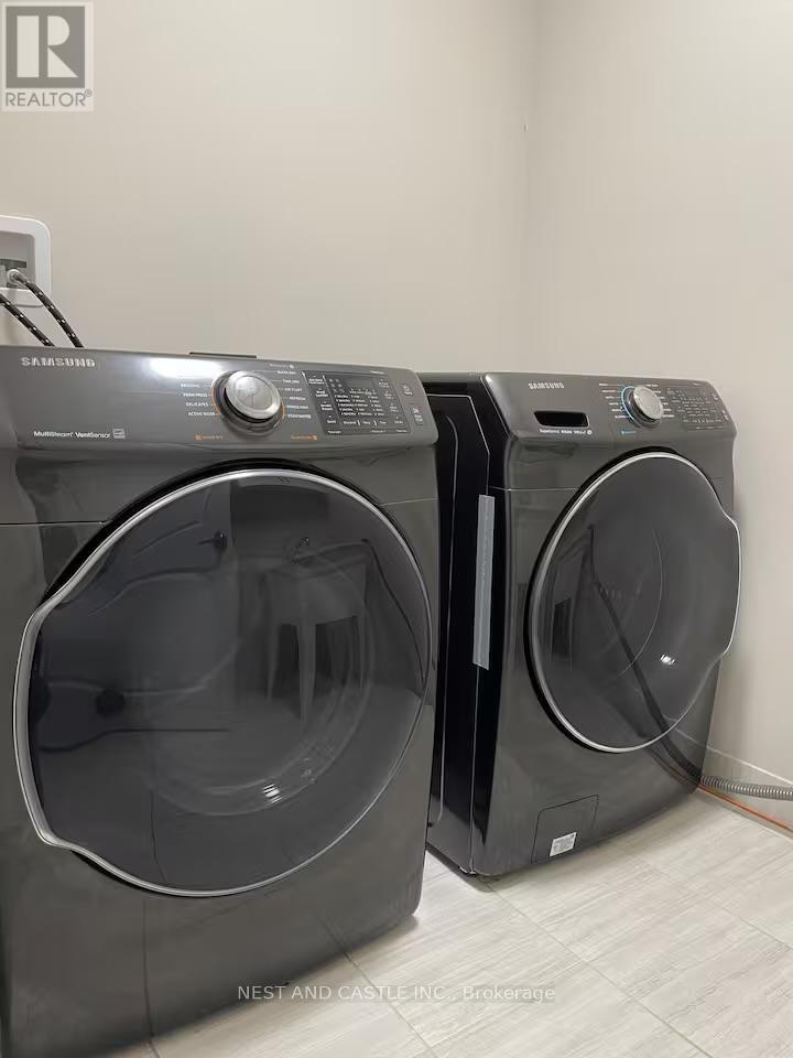 53 Pelican Lane, Hamilton, Ontario  L8K 0A4 - Photo 21 - X12600088