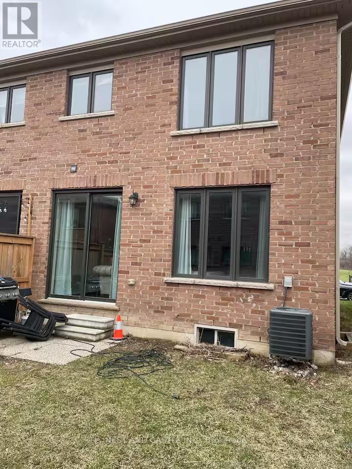 53 Pelican Lane, Hamilton, Ontario  L8K 0A4 - Photo 22 - X12600088