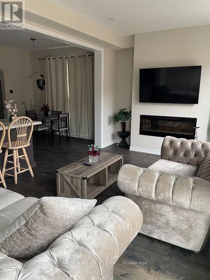 53 Pelican Lane, Hamilton, Ontario  L8K 0A4 - Photo 5 - X12600088