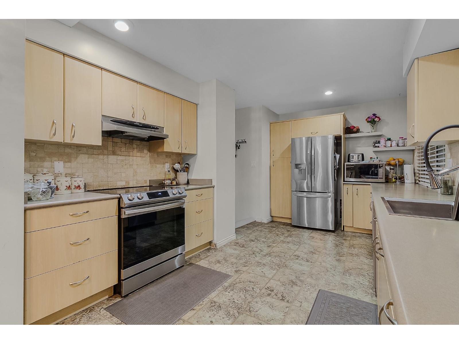 3657 Perth Street, Abbotsford, British Columbia  V2S 7A7 - Photo 5 - R3071750