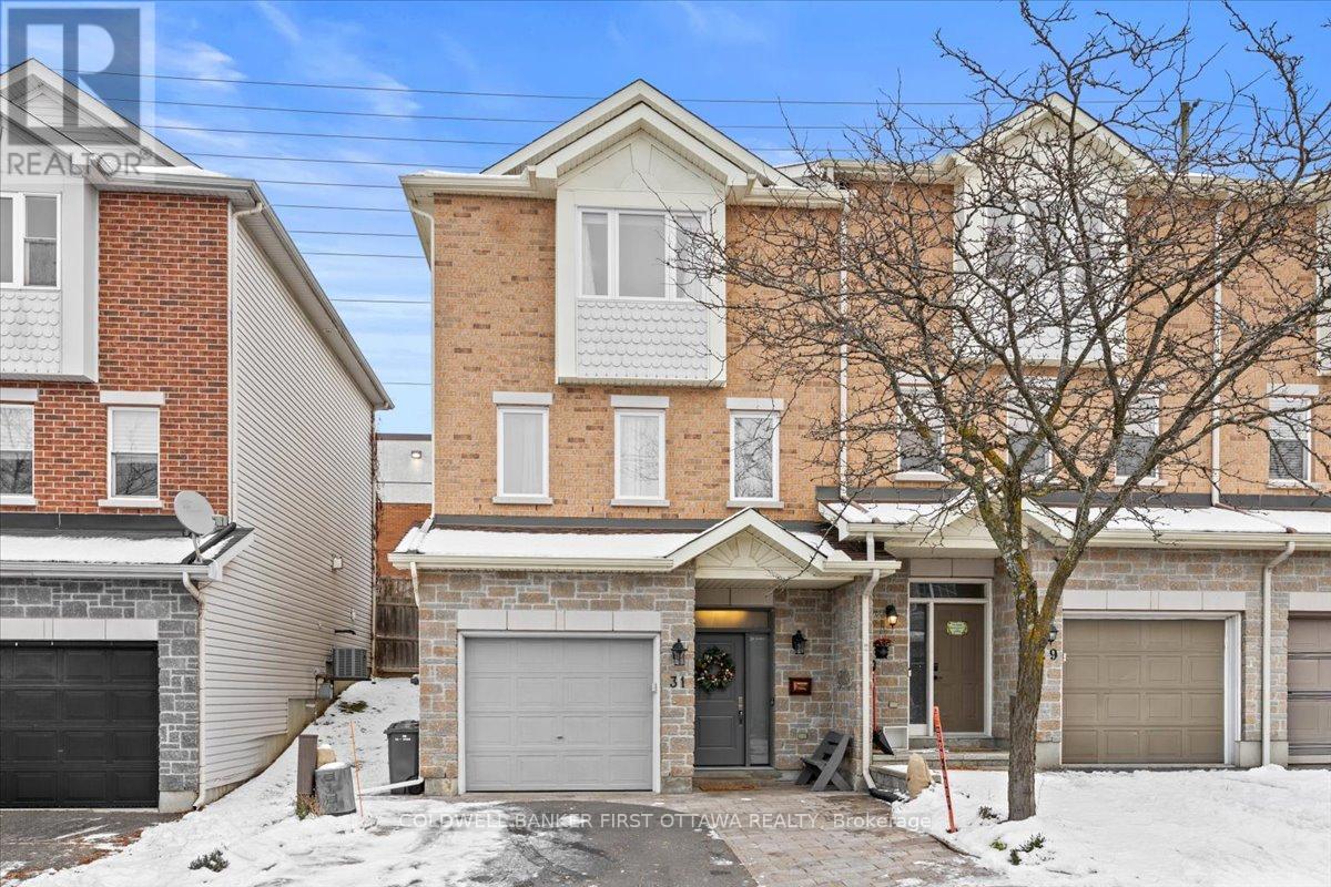 31 Glenhaven Pvt, Ottawa, Ontario K1V 2B2 - Photo 2 - X12600180