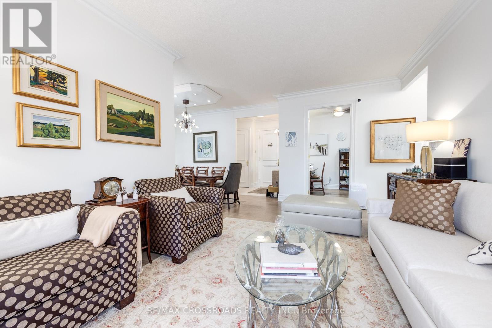 210 - 10 Old York Mills Road, Toronto, Ontario  M2P 2G9 - Photo 12 - C12600168