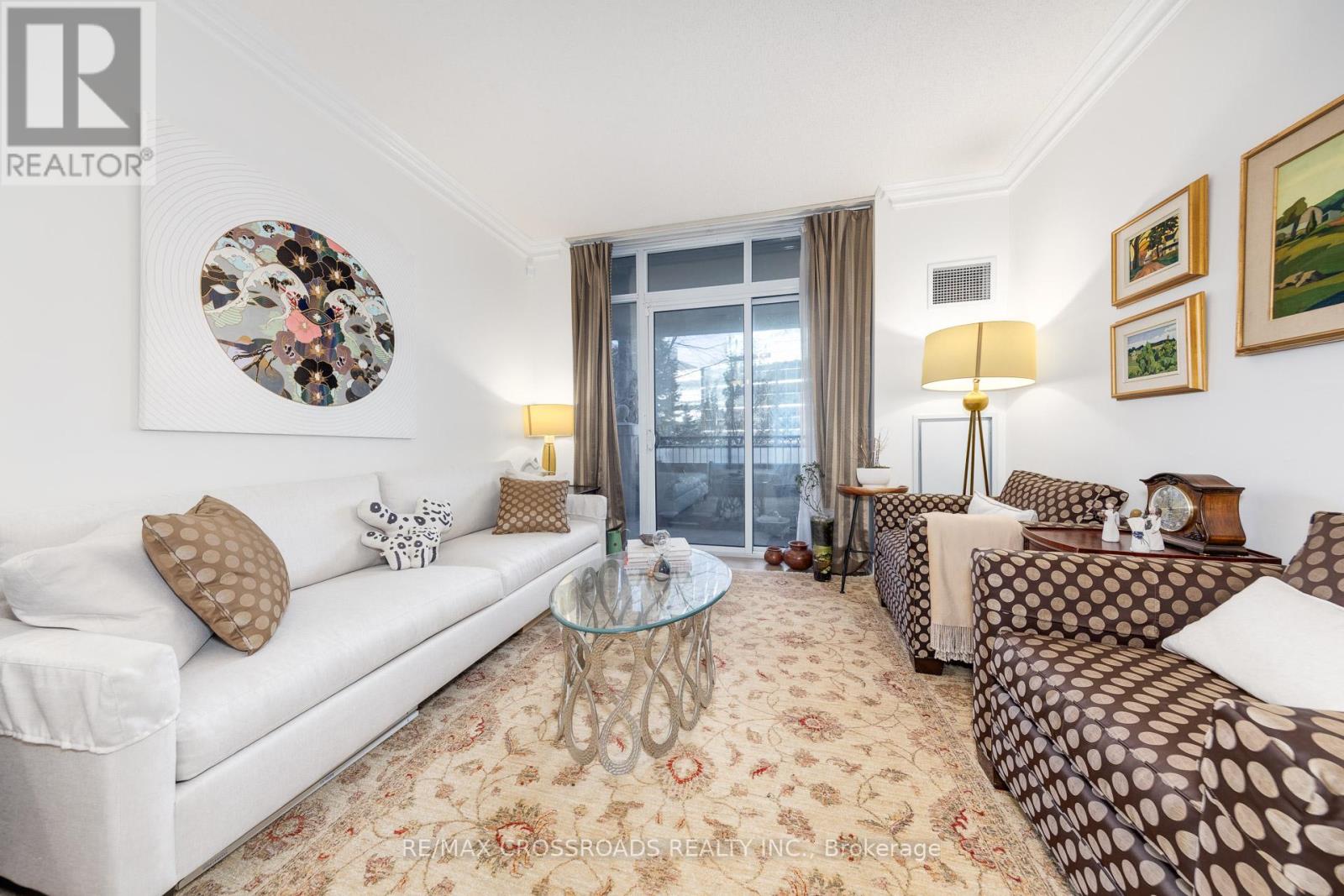 210 - 10 Old York Mills Road, Toronto, Ontario  M2P 2G9 - Photo 5 - C12600168