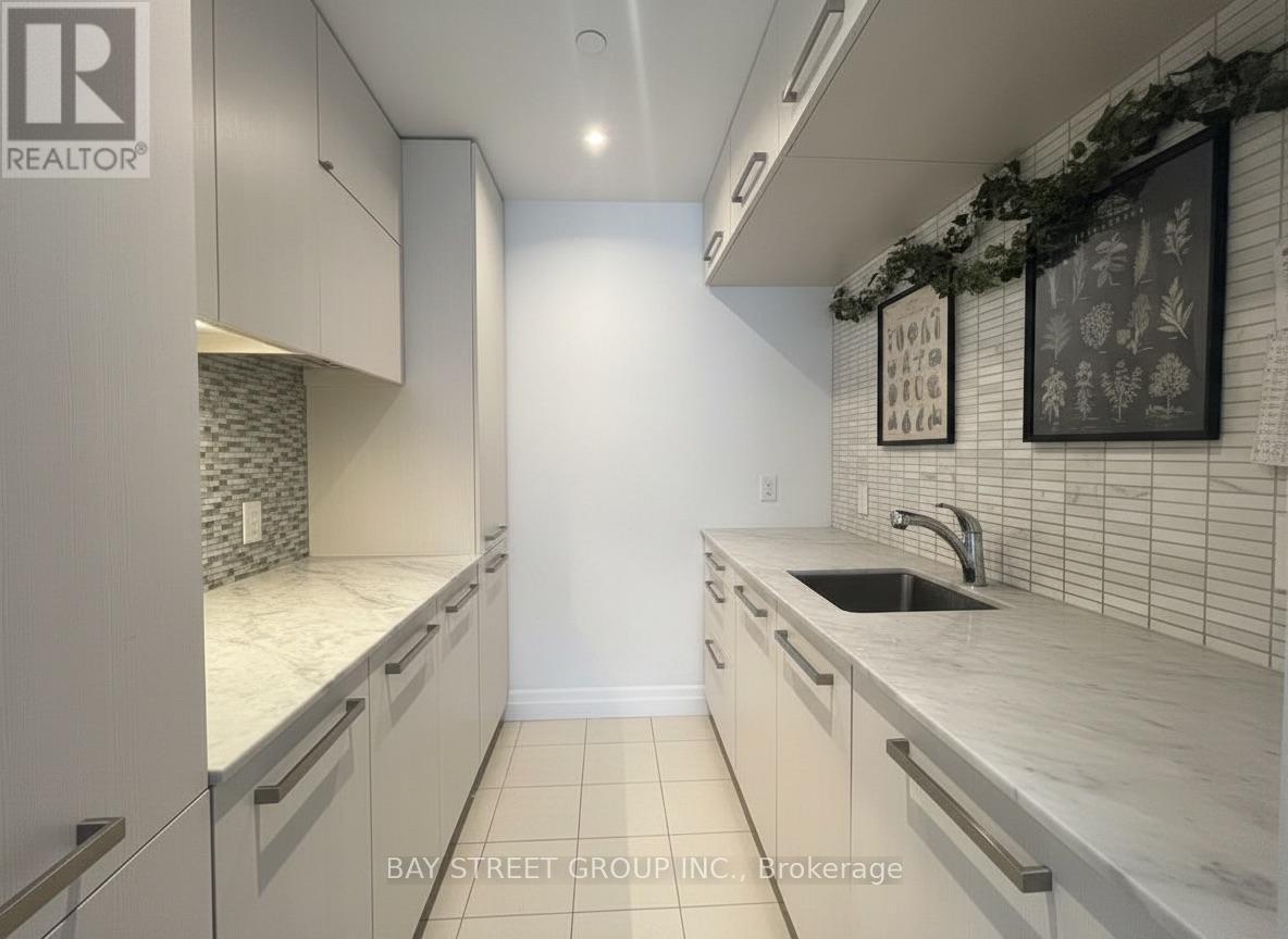 807 - 8 The Esplanade Street, Toronto, Ontario M5E 0A6 - Photo 3 - C12600174