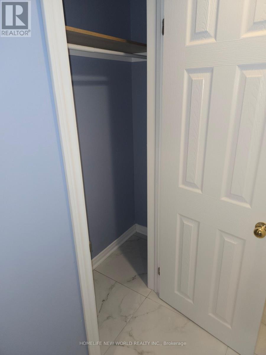 2134 Erin Gate Boulevard, Pickering, Ontario  L1X 2V3 - Photo 4 - E12600156