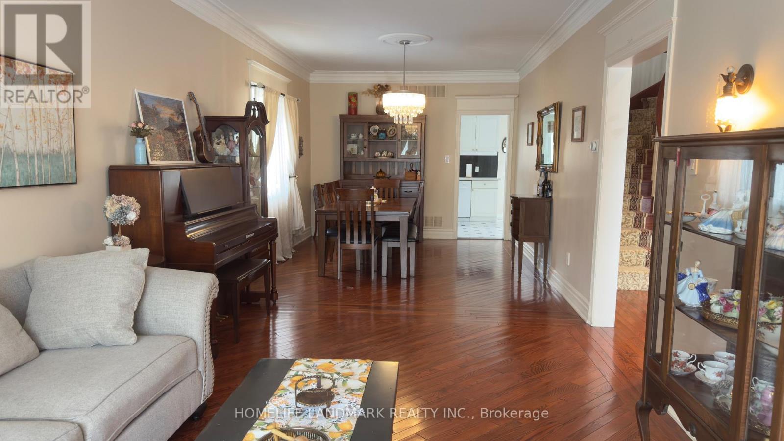 136 Worth Boulevard, Vaughan, Ontario  L4J 7V5 - Photo 3 - N12600142