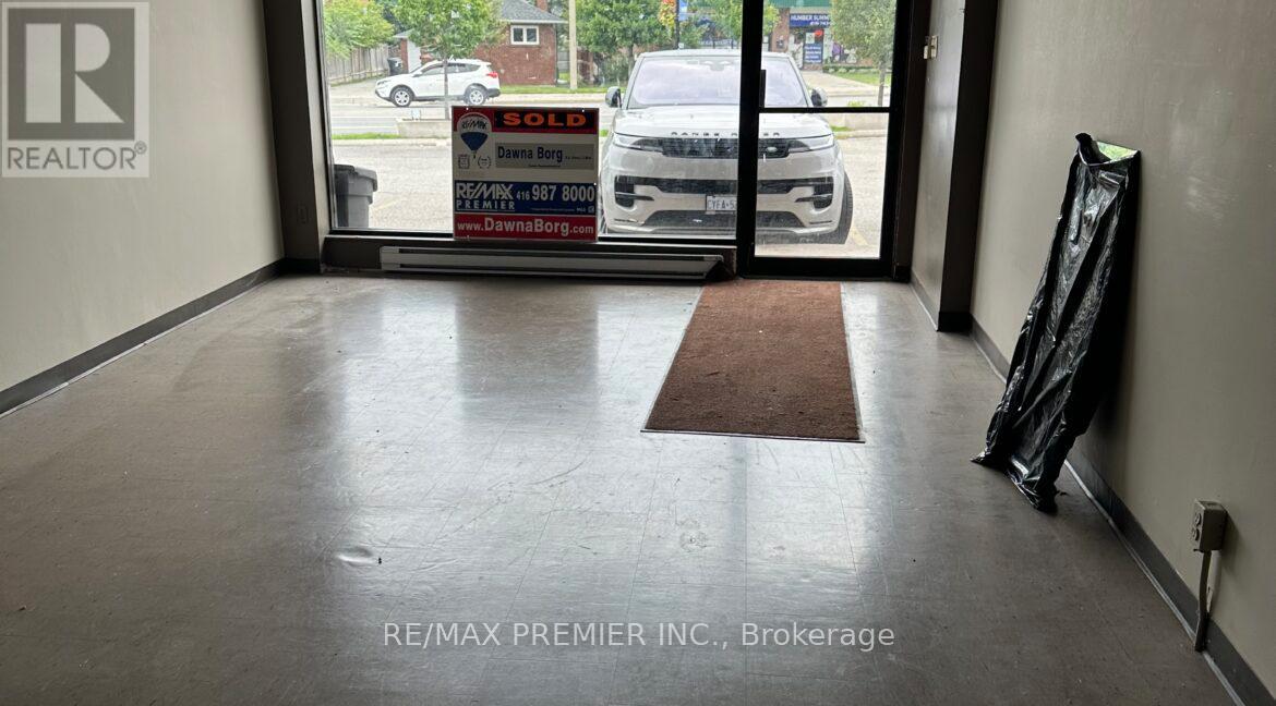 7 - 2965 Islington Avenue, Toronto, Ontario M9L 2K8 - Photo 2 - W12600140